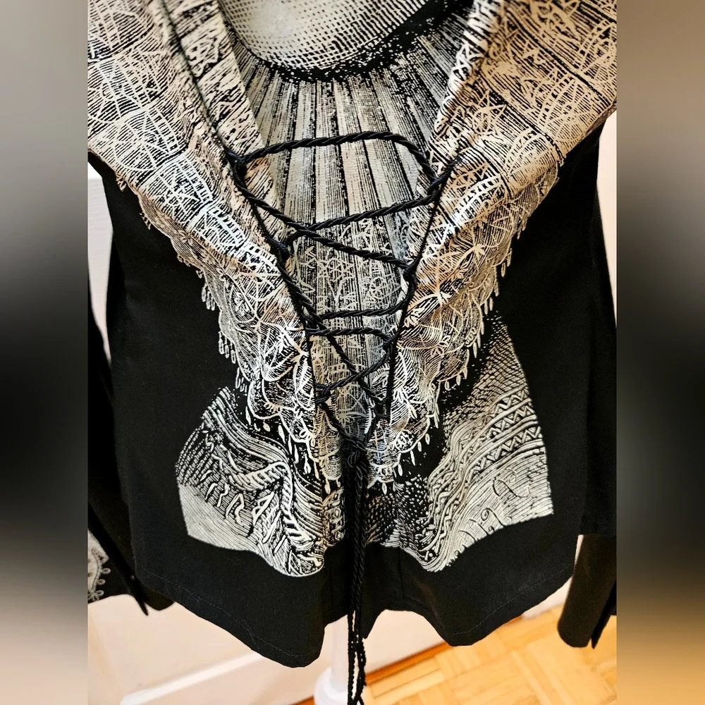 NEW ISABEL DE PEDRO Black Art Queen Saint Print Top 10 M (Featured at a Museum) - Picture 3 of 10